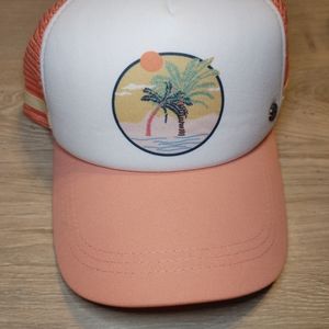 New ROXY Snapback trucker hat